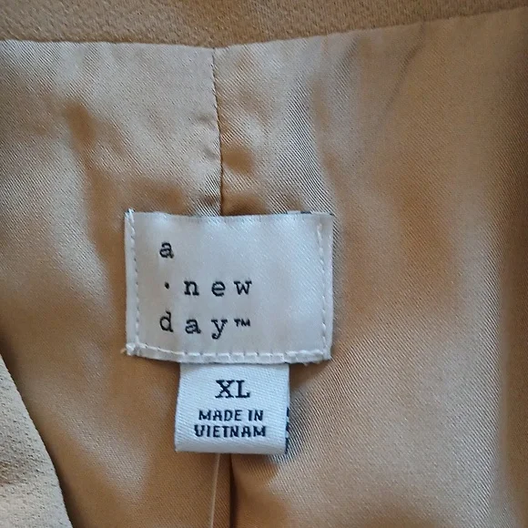 A New Day, Beige Double-Breasted Blazer.Size XL - Picture 8 of 11